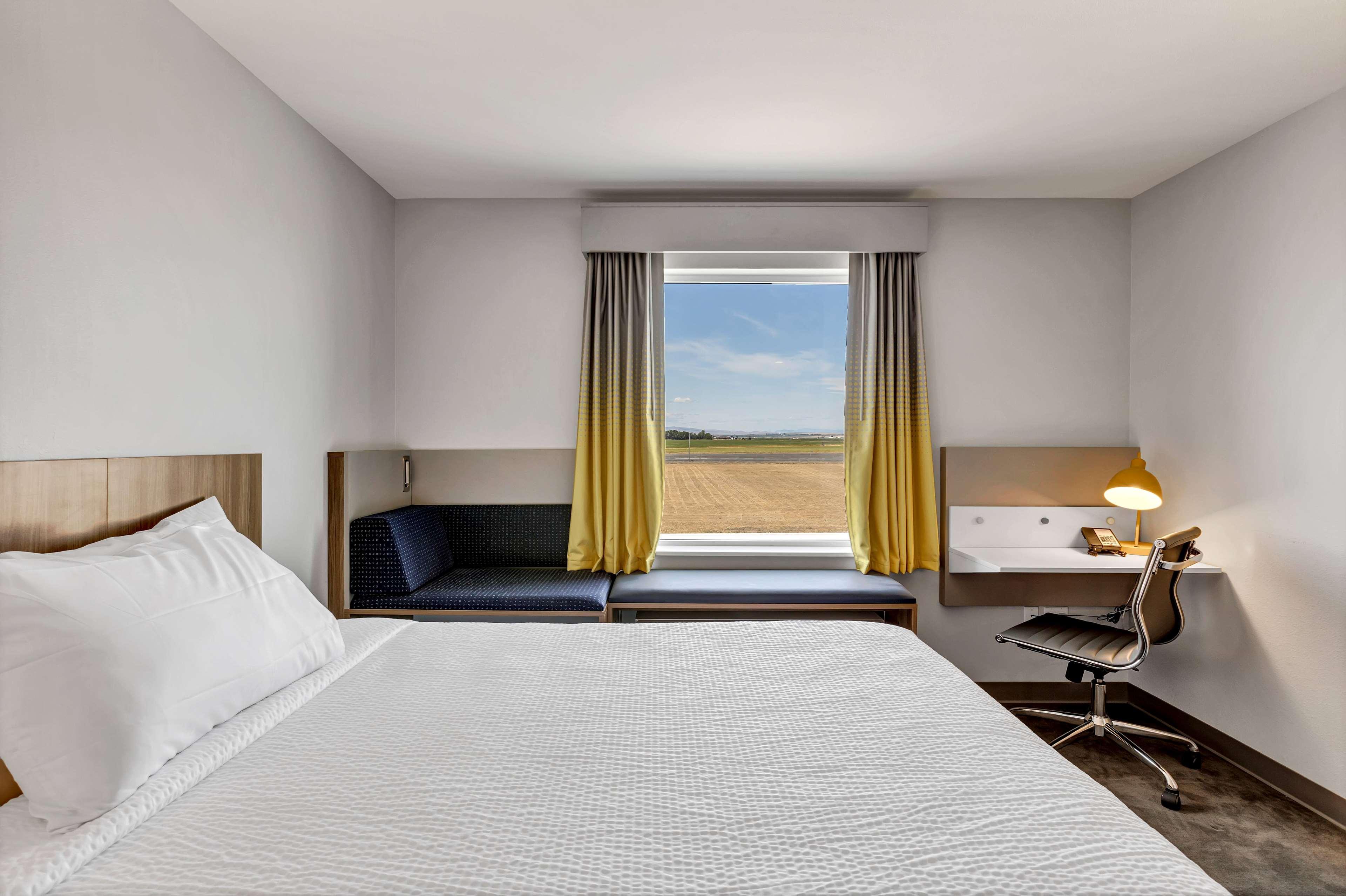 Holiday Inn Express & Suites George - Quincy South By Ihg Exterior foto