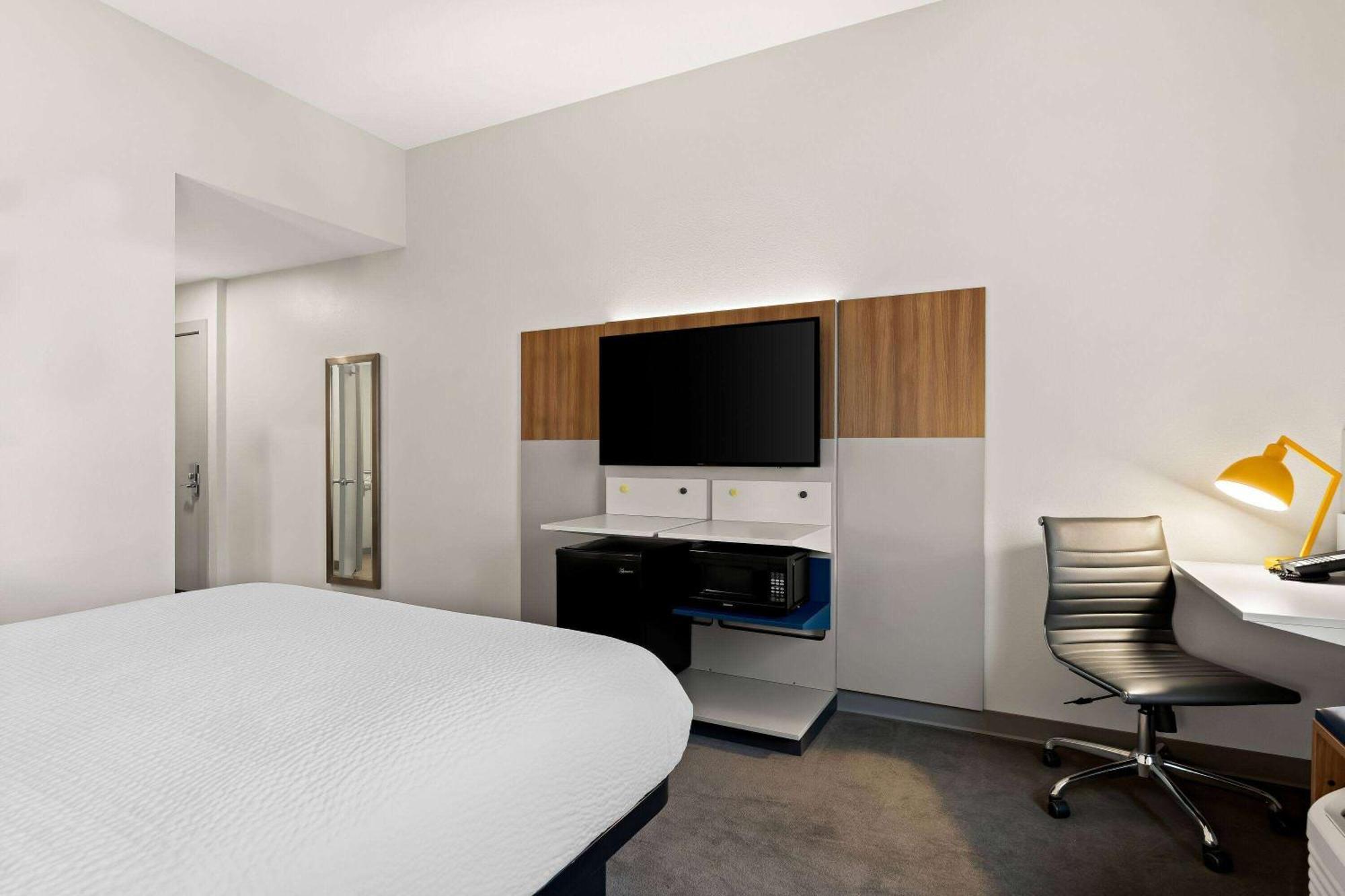 Holiday Inn Express & Suites George - Quincy South By Ihg Exterior foto